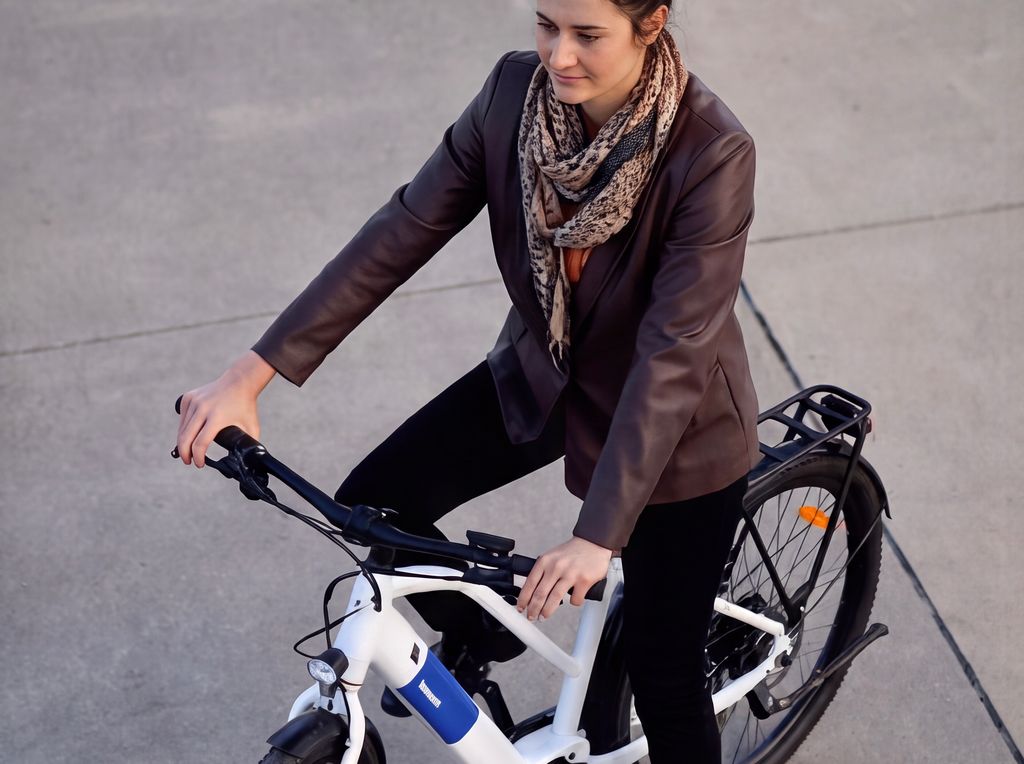 Professional on a Torks e-bike